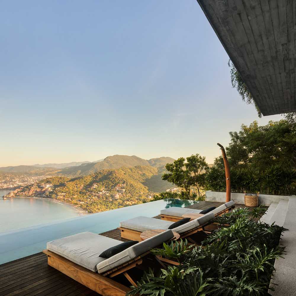Situated on one of the highest hills in Zihuatanejo, Casa Z opens